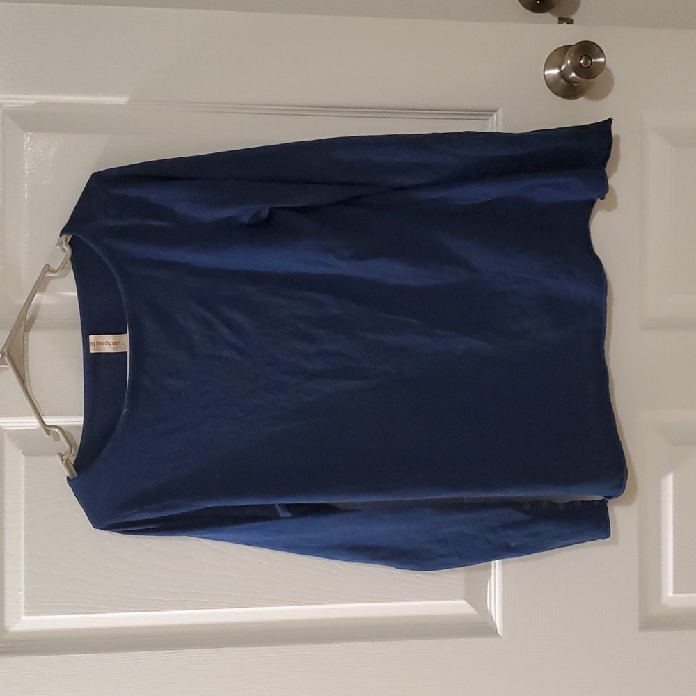 Juniors long sleeve tee.